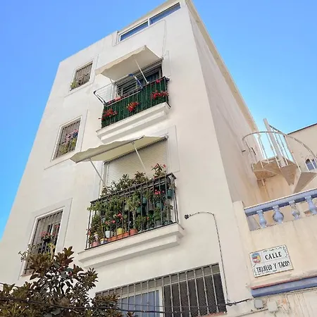 Apartman Cozy Flat With Terrace